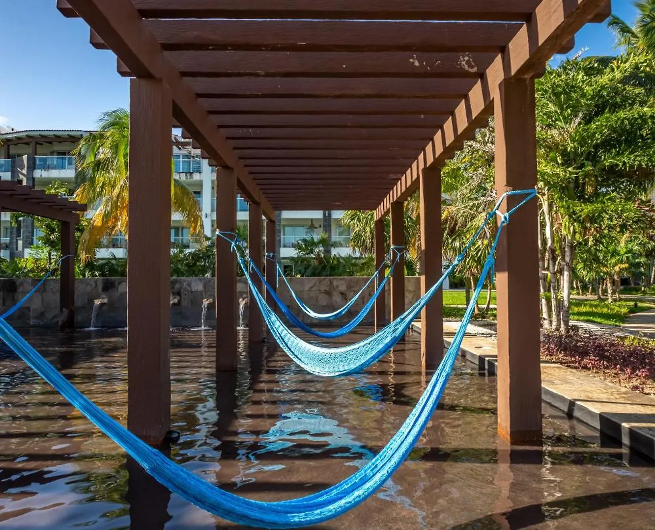 Apartment Casa Las Perlas New !! At Mareazul Condo Playa del Carmen Mexico