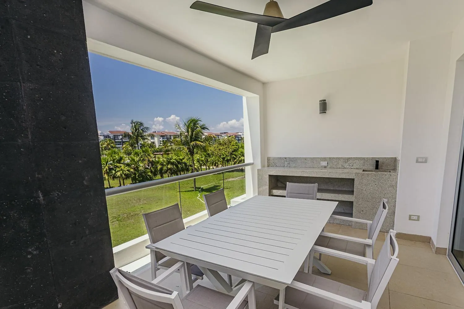 Casa Las Perlas New !! At Mareazul Condo Playa del Carmen Mexico
